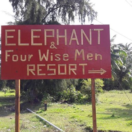 Elephant And Four Wise Men Resort Ram Nagar المظهر الخارجي الصورة